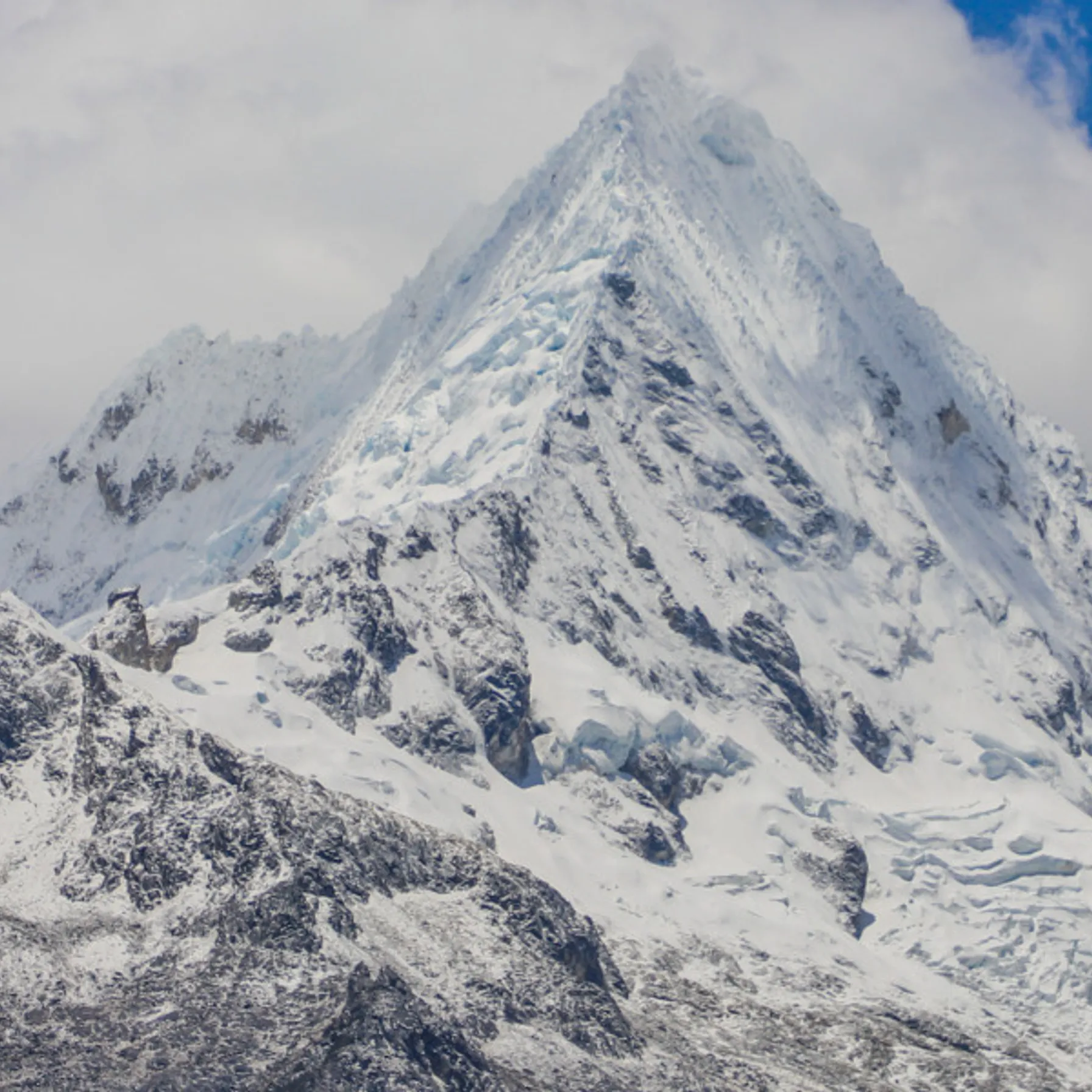 La capitale du trek au pied de la Cordillère Blanche