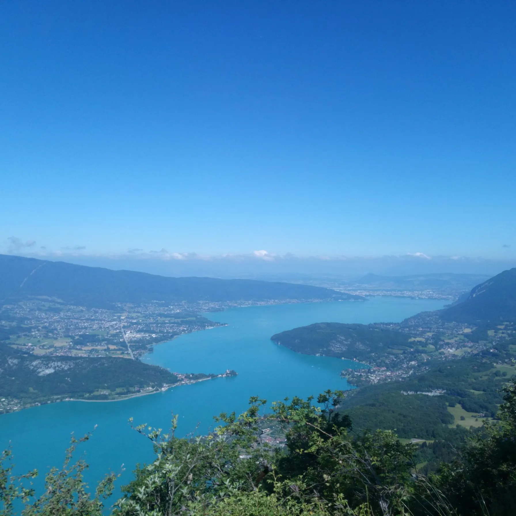 Long sport weekend in Annecy with friends or in couple