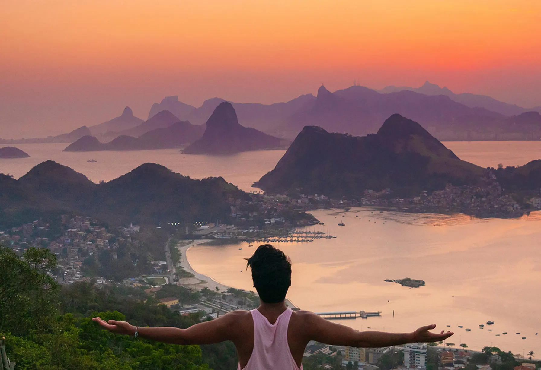 Image 5 destinations incontournables pour admirer un coucher de soleil exceptionnel