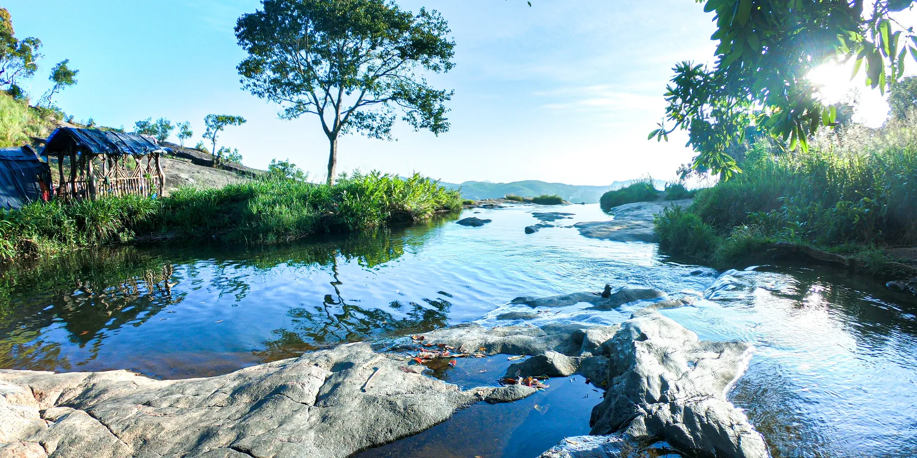 Diyaluma Falls