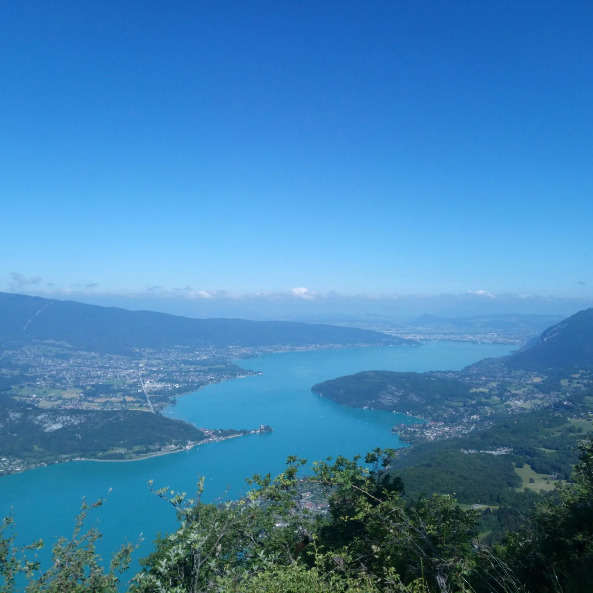 Long sport weekend in Annecy with friends or in couple
