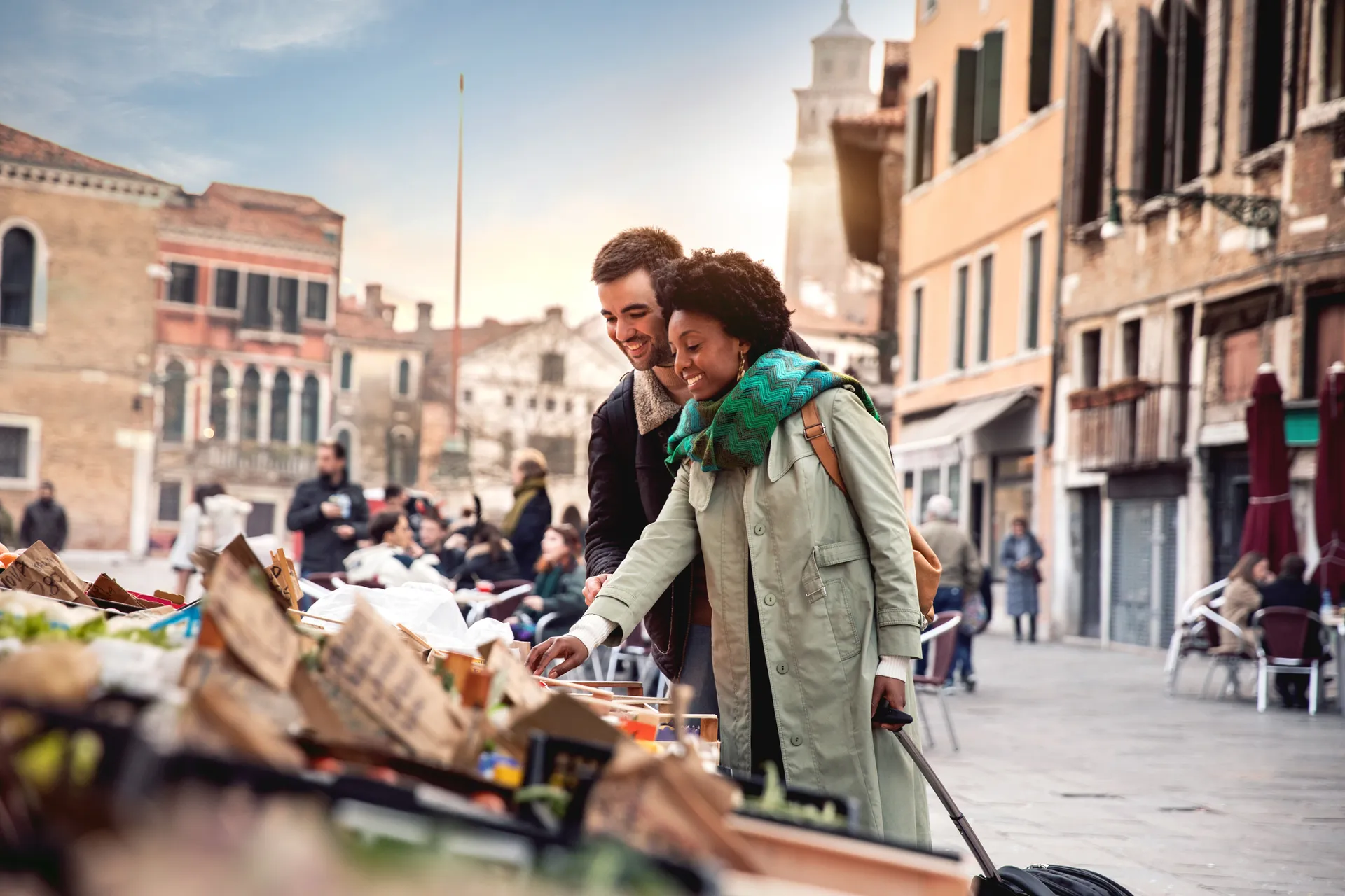 Quels sont les avantages du voyage sur mesure pour le voyageur ?